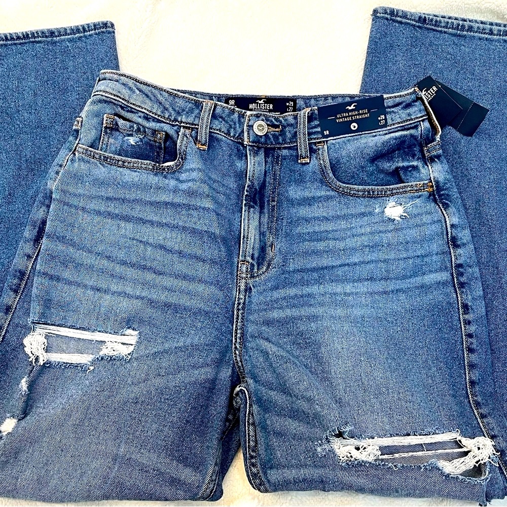 🆕🛍️Hollister jeans size 9 regular🛍️🆕